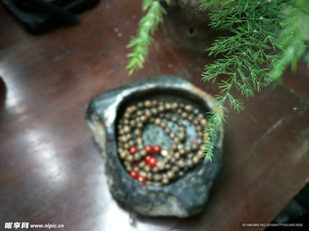 石头盆