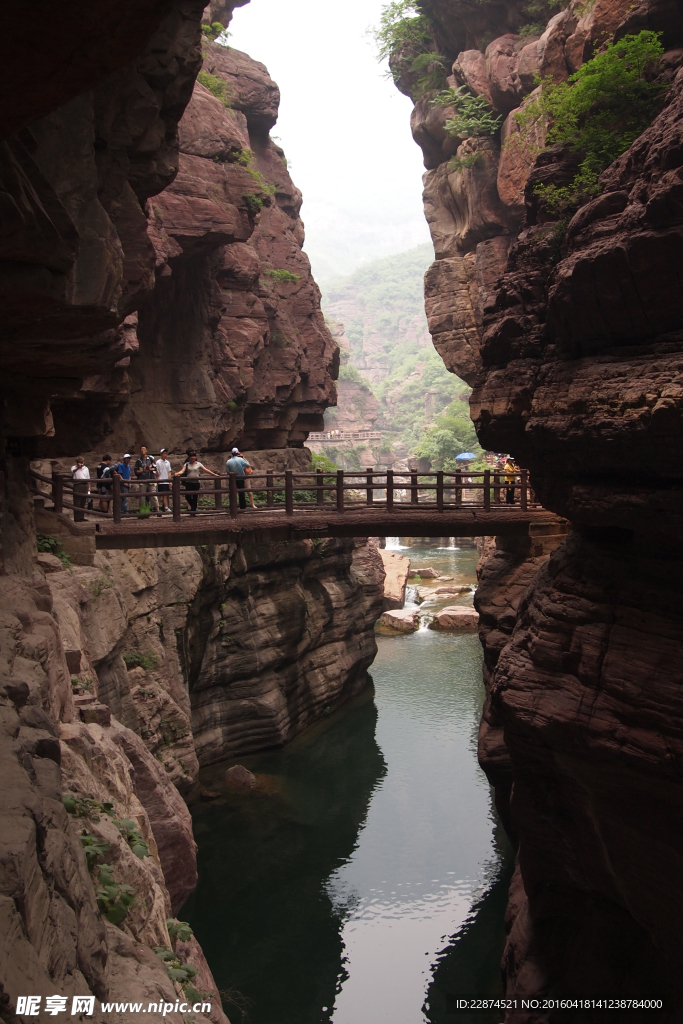 红石峡风光