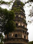 苏州虎丘斜塔