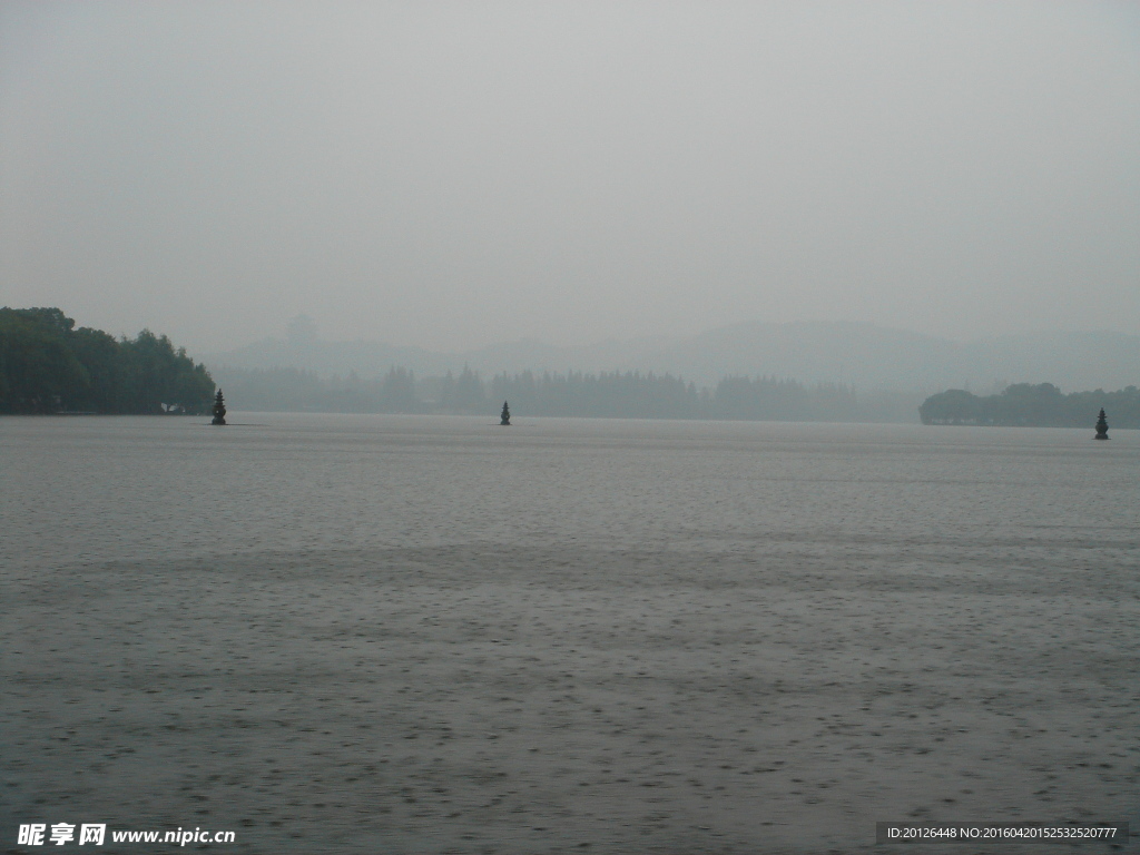 杭州西湖雨景