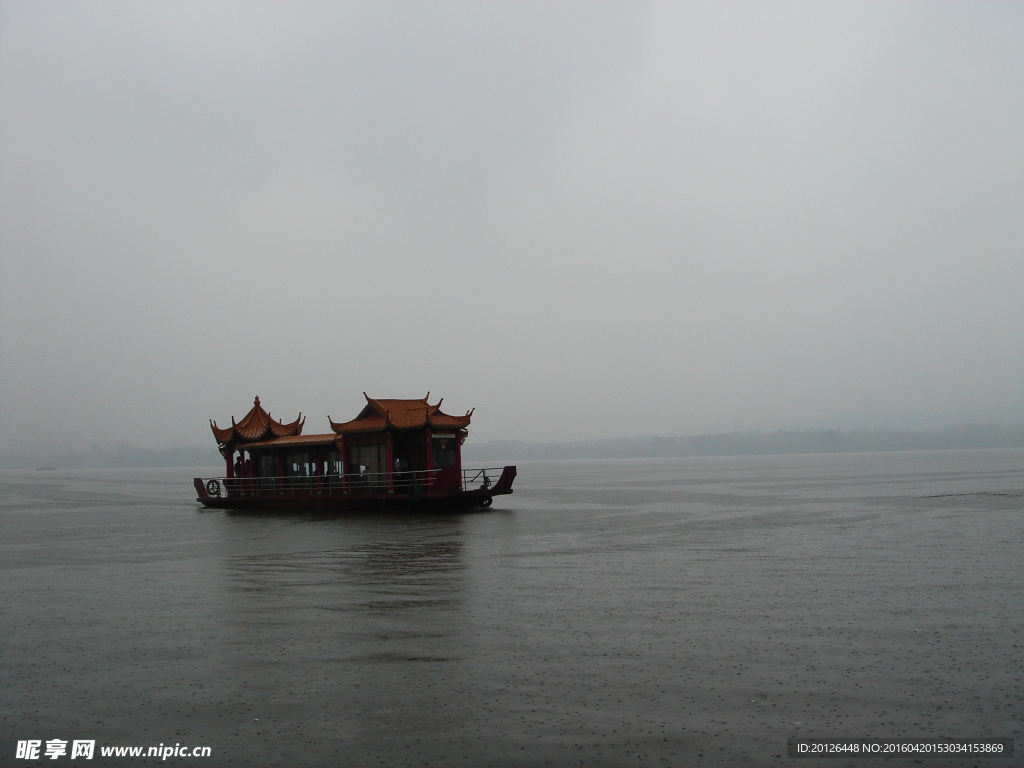 杭州西湖雨景-游船