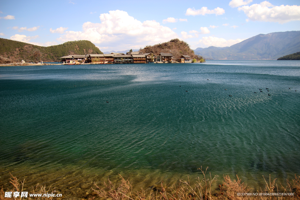 泸沽湖