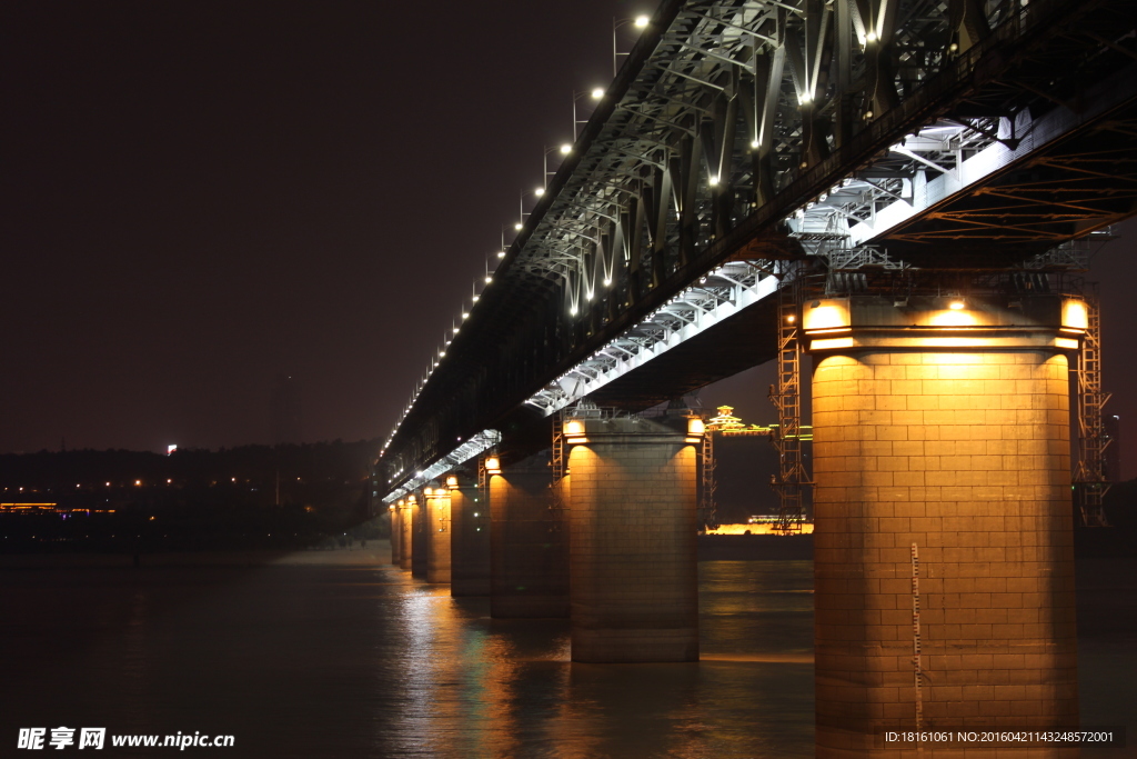 武汉长江灯光夜景