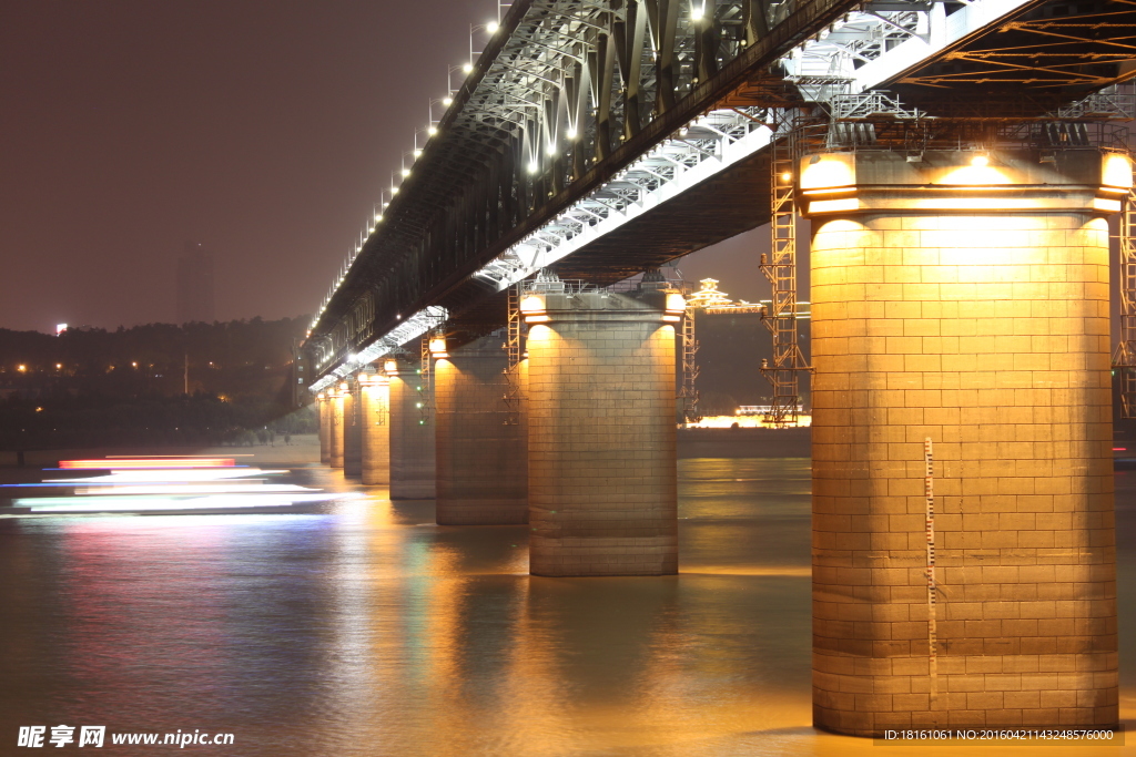 长江大桥景观灯光