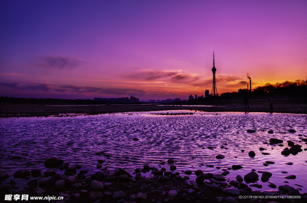 海滩夜景