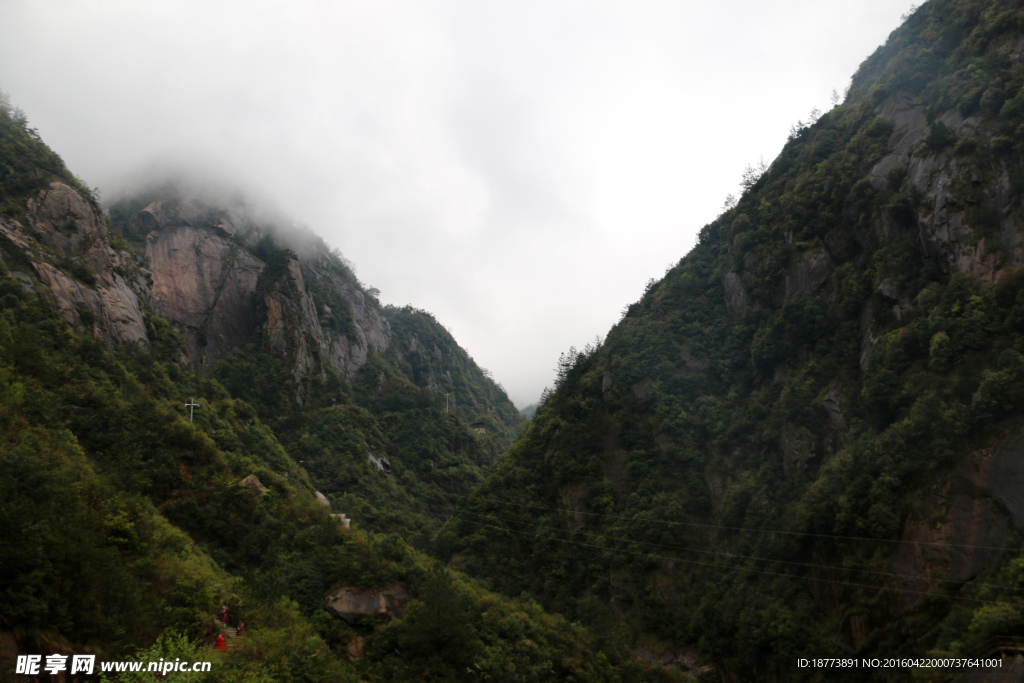 山峰山谷