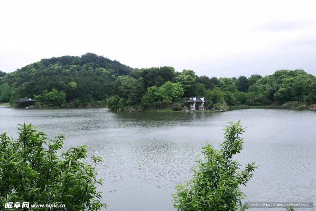 湖光山色