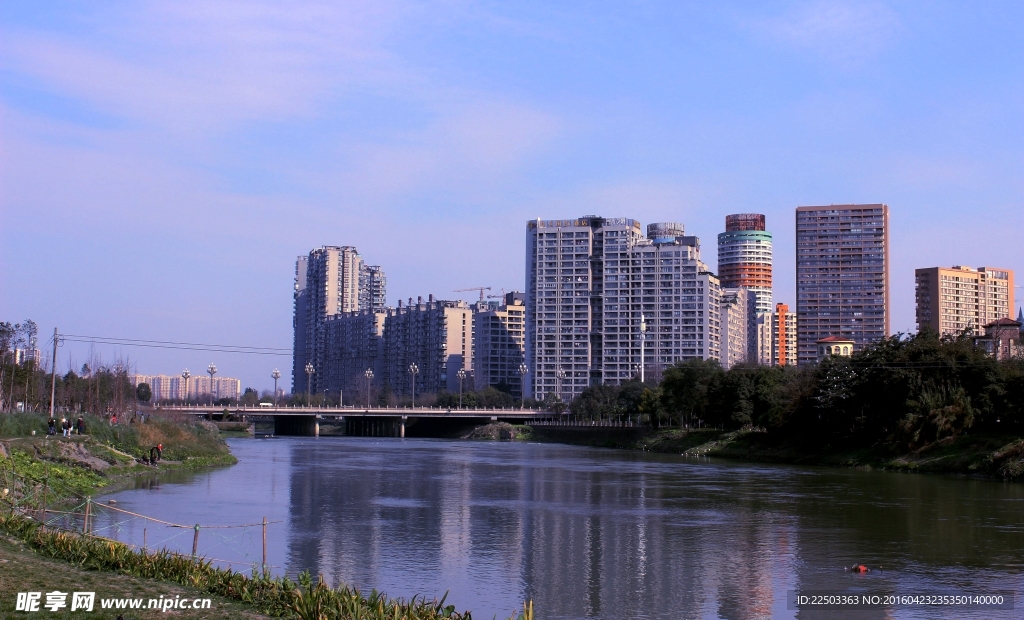 城市河流