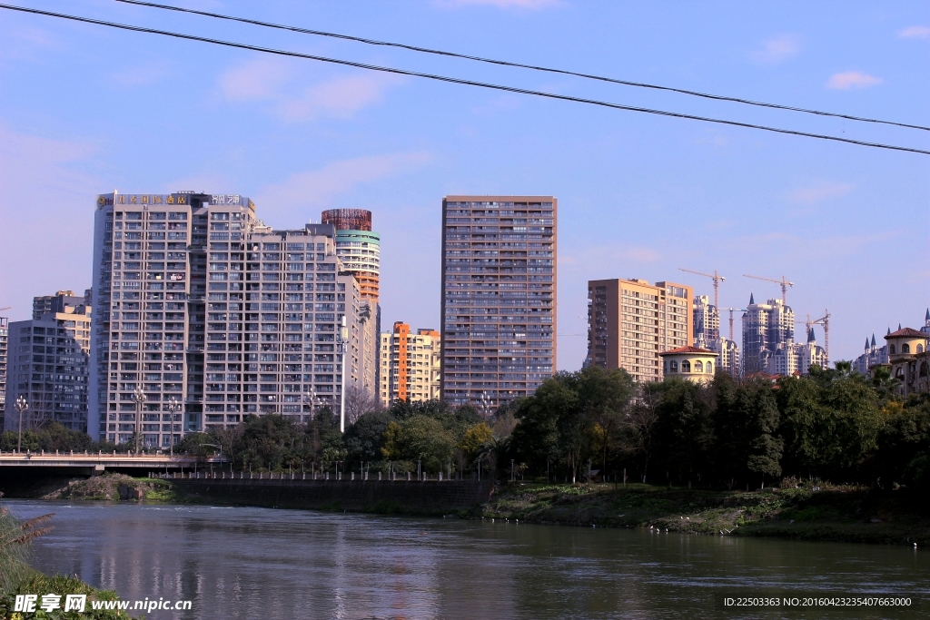 城市河流