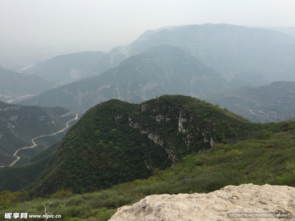 架山