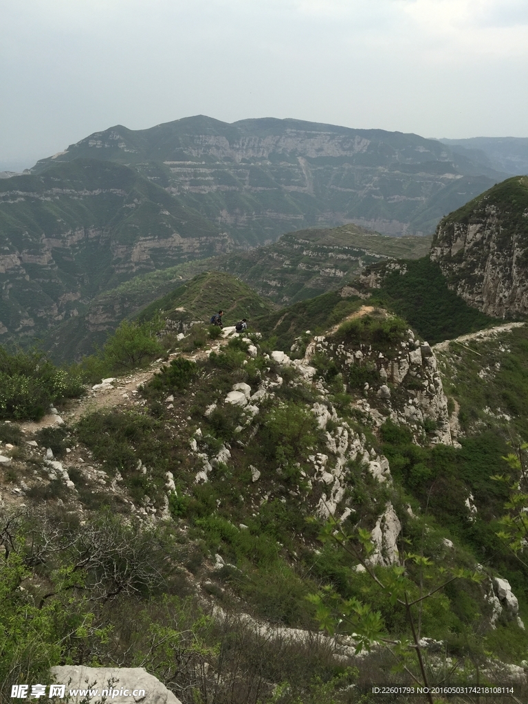 架山