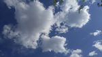 白云外的天空