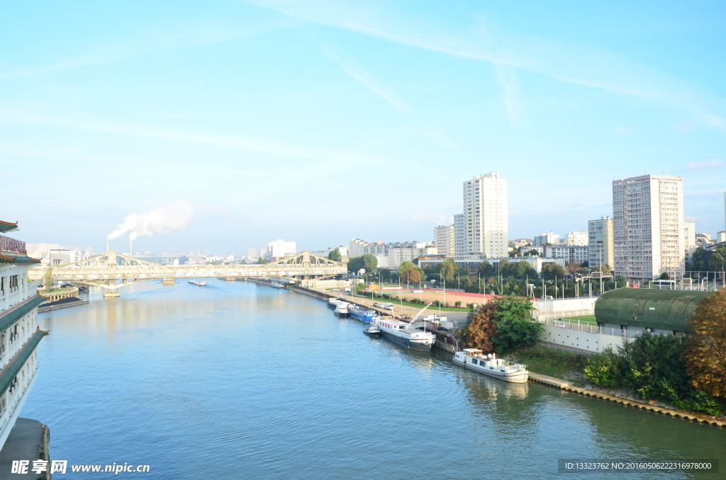 城市早晨