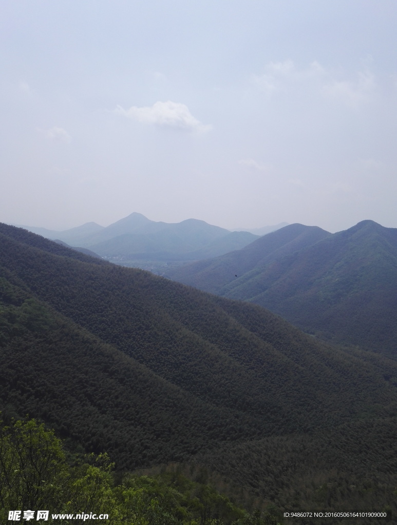 群山