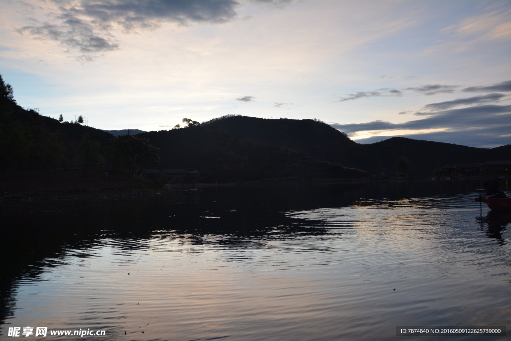 泸沽湖