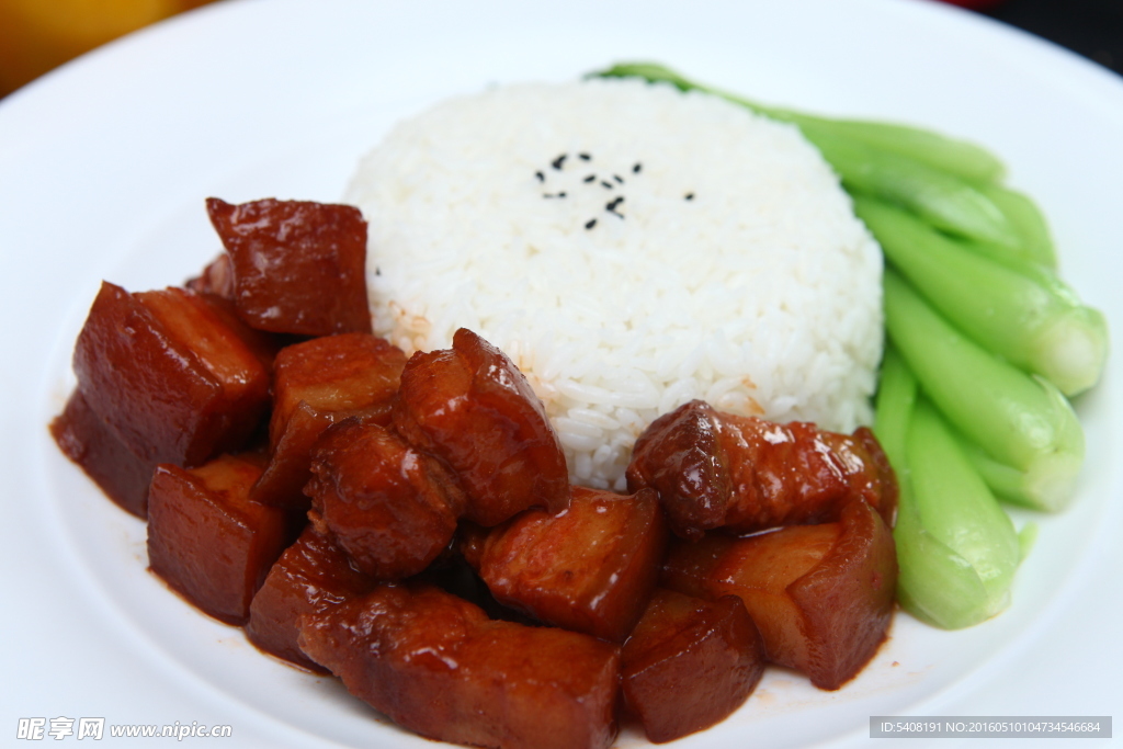 红烧肉套餐饭