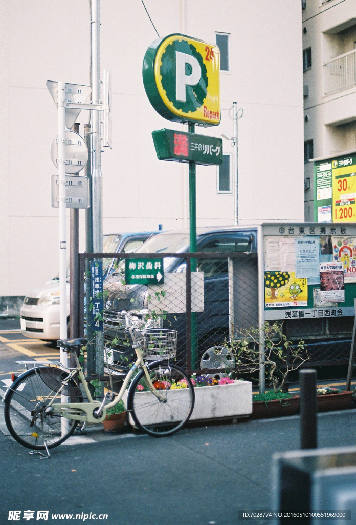 社区里的自行车