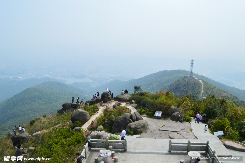 山顶上的风景