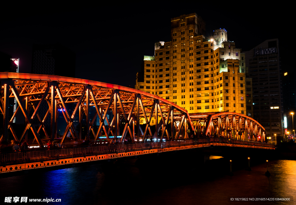 外白渡桥夜景