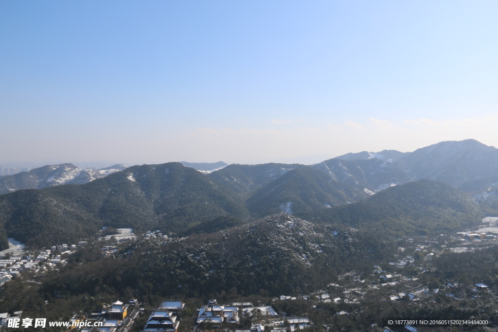 山岭山峰