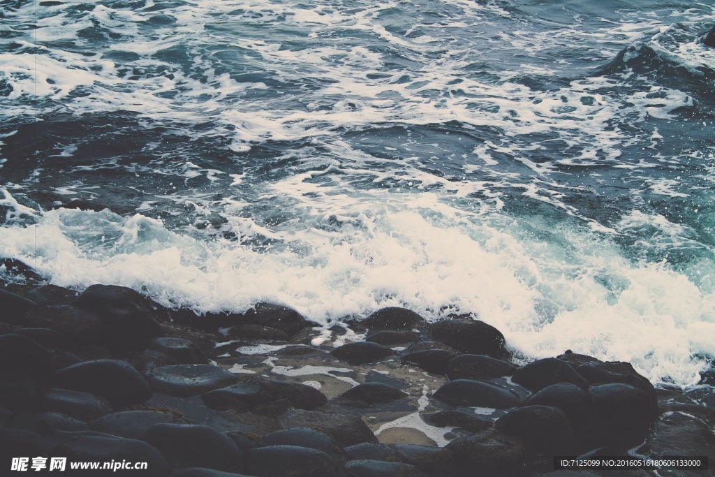 海浪护堤
