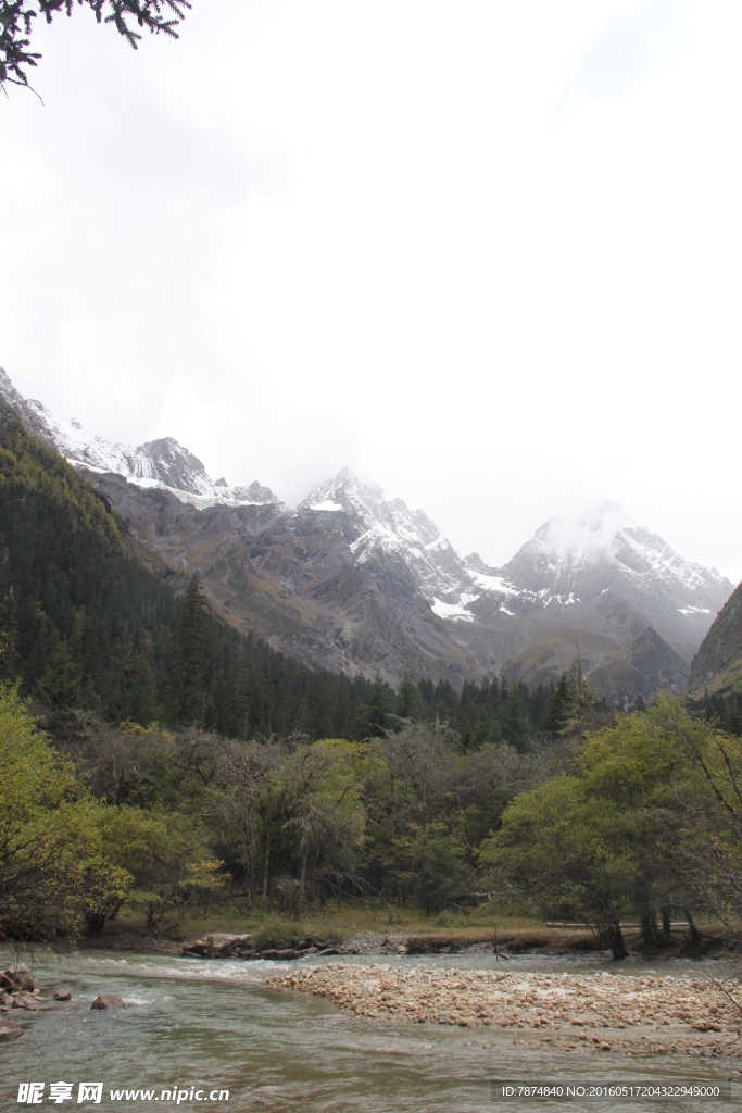 四姑娘山