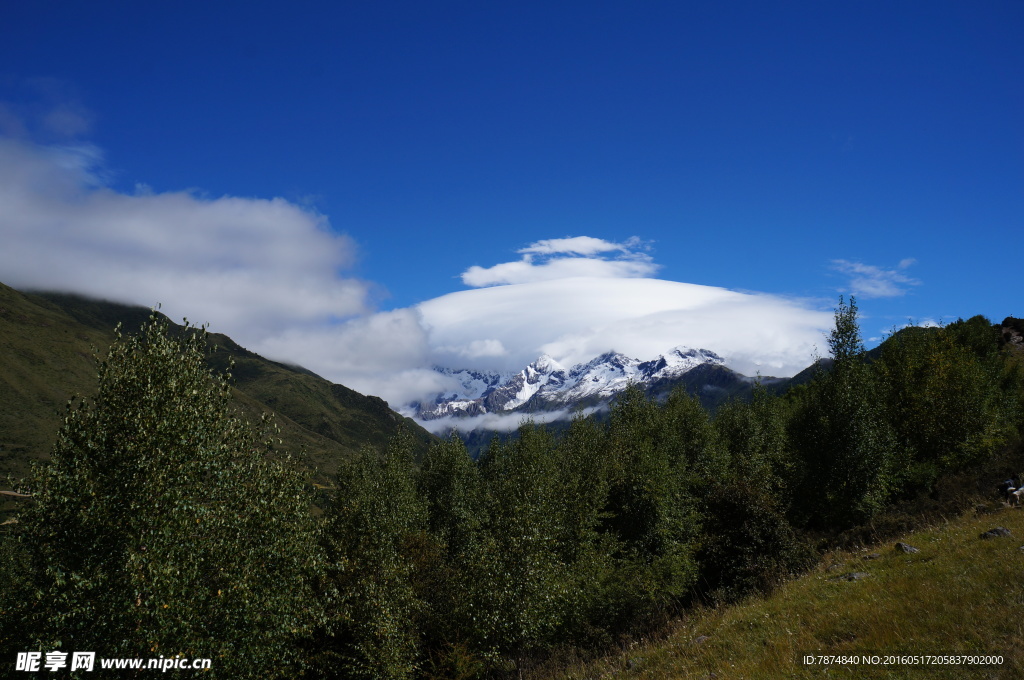 四姑娘山