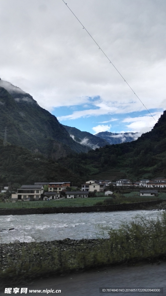 四姑娘山