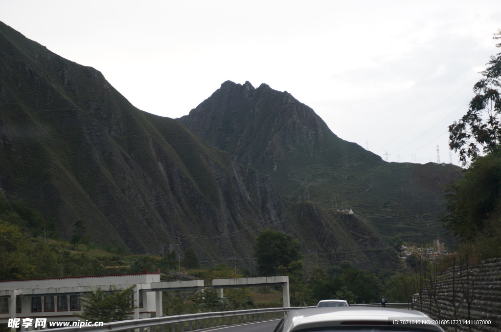 四姑娘山