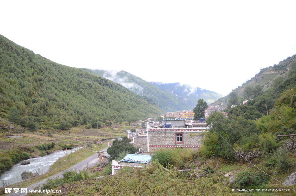 四姑娘山