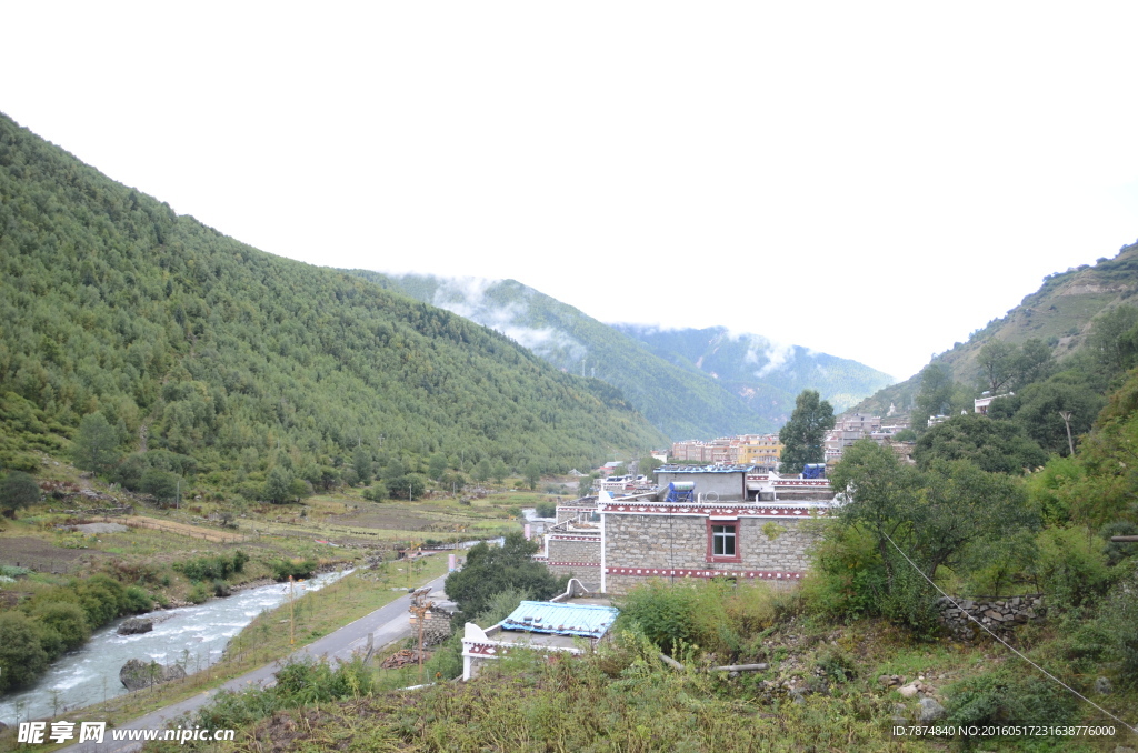 四姑娘山