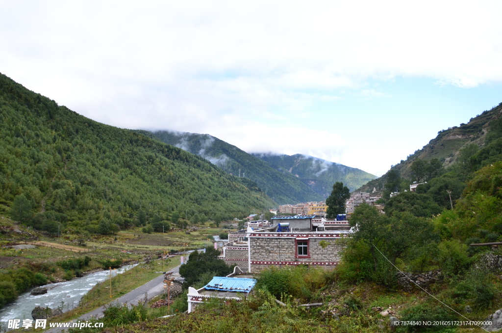 四姑娘山