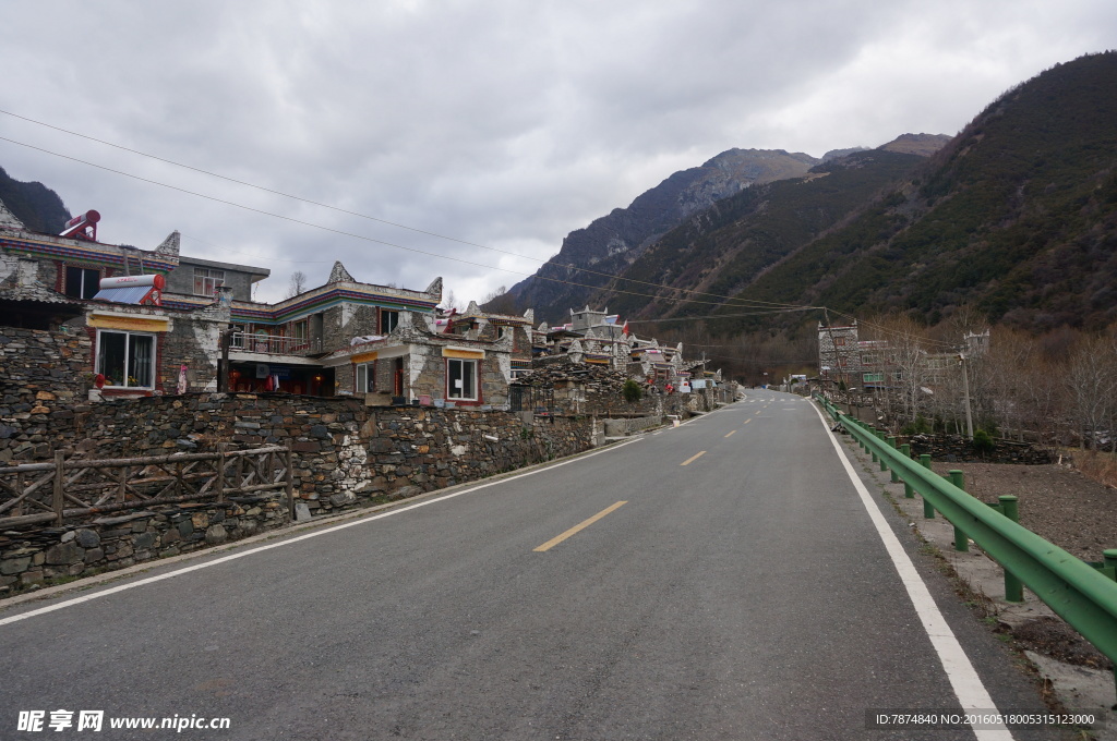 四姑娘山