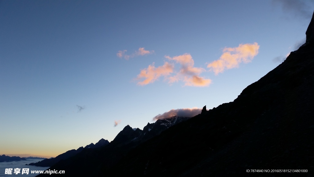 四姑娘山