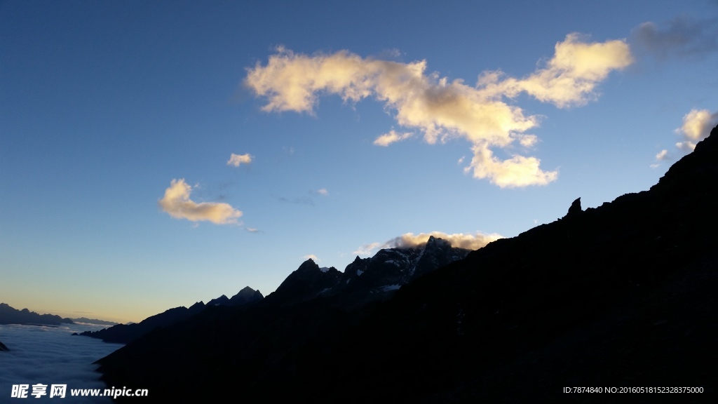 四姑娘山