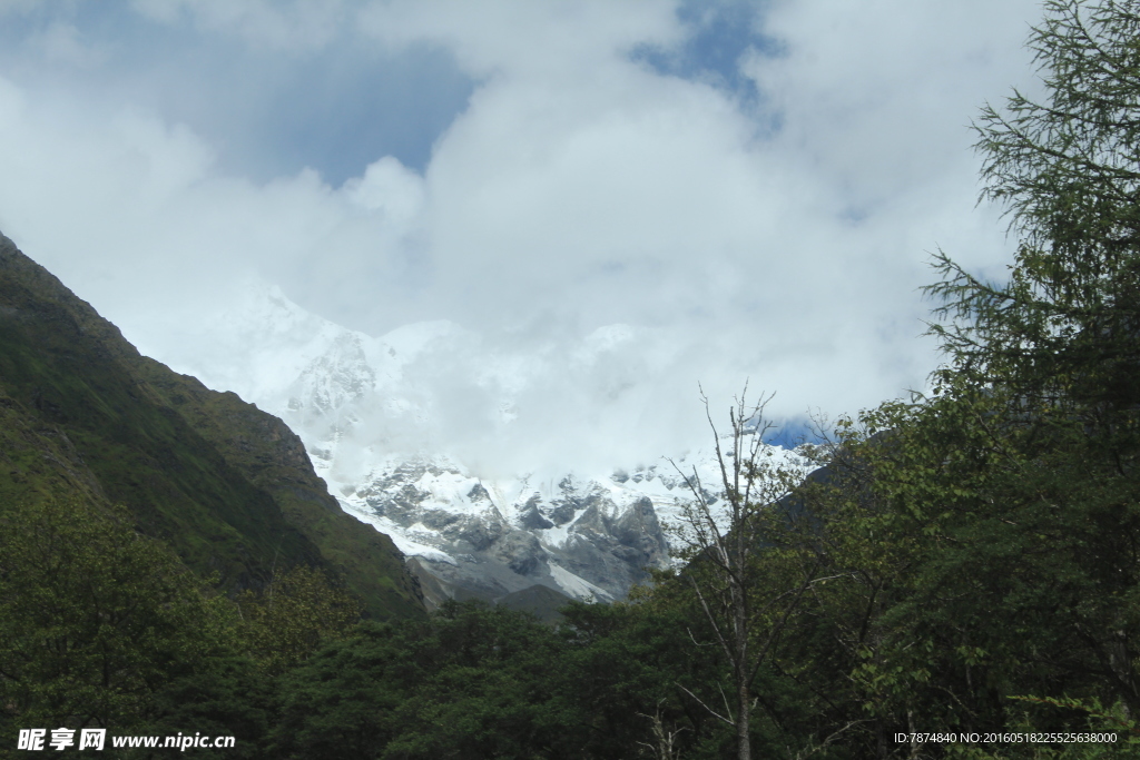 四姑娘山