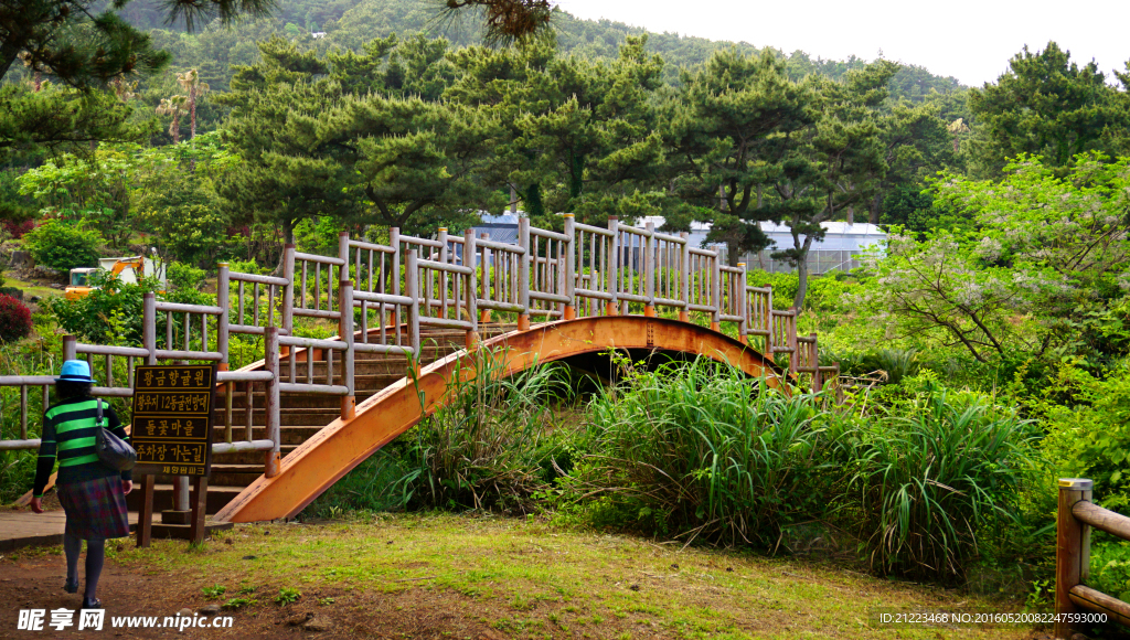 独立岩景区