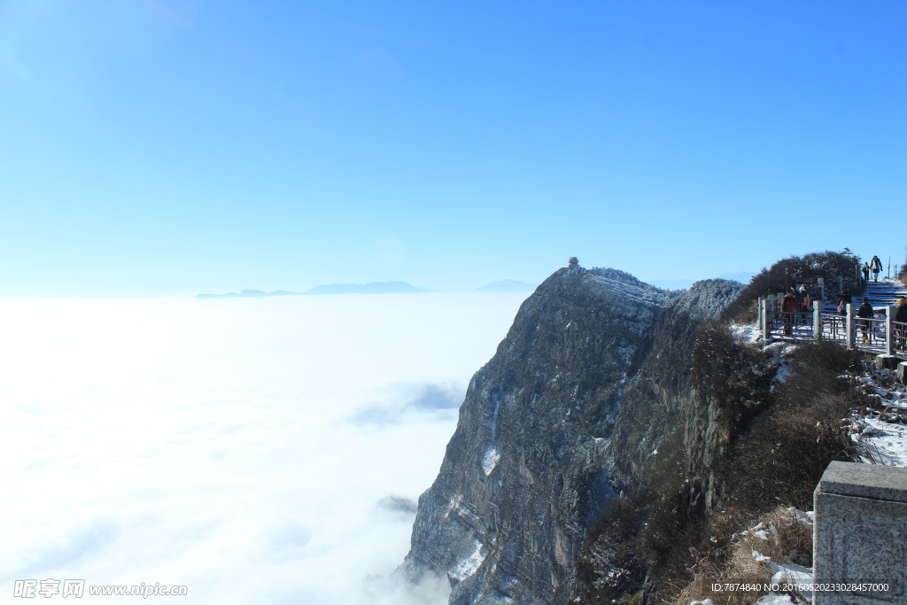 峨眉山雪景