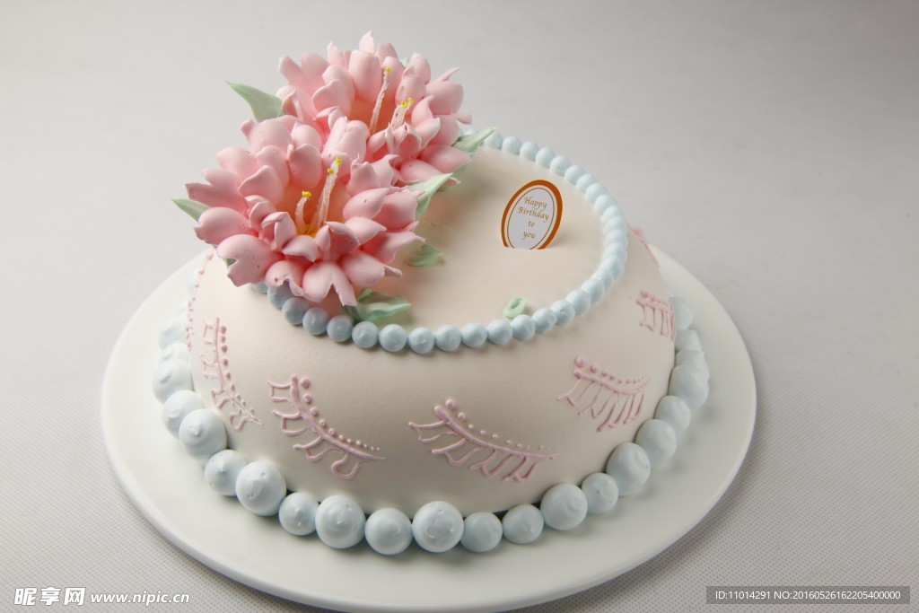 奶油生日蛋糕