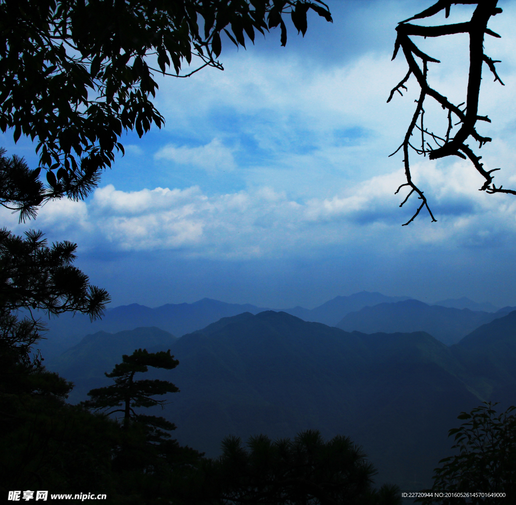 清晨三清山