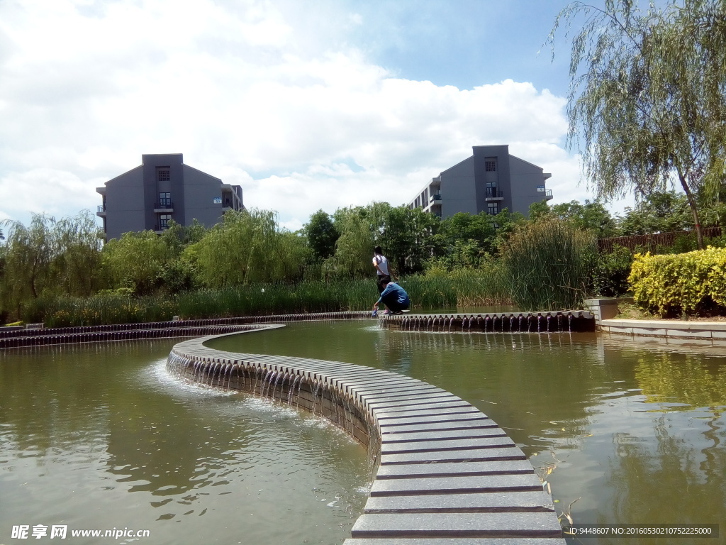 河北师大风景图