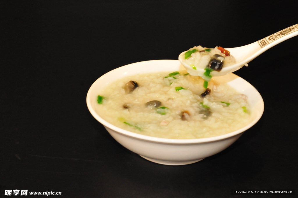 皮蛋瘦肉粥