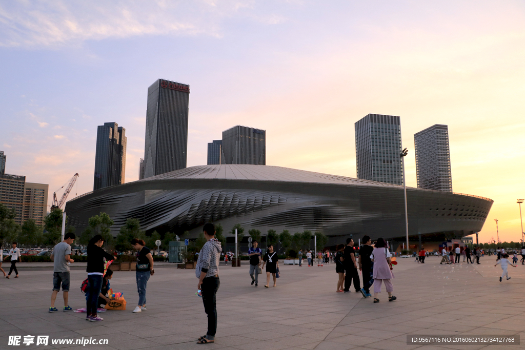 大连 东港 商务区