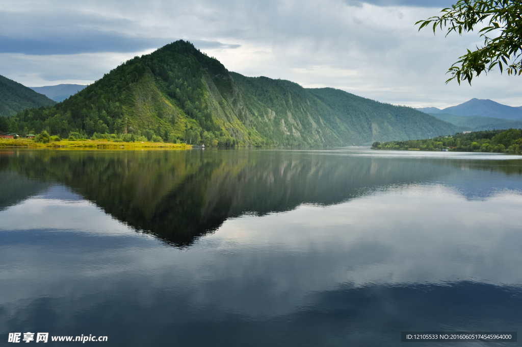山水