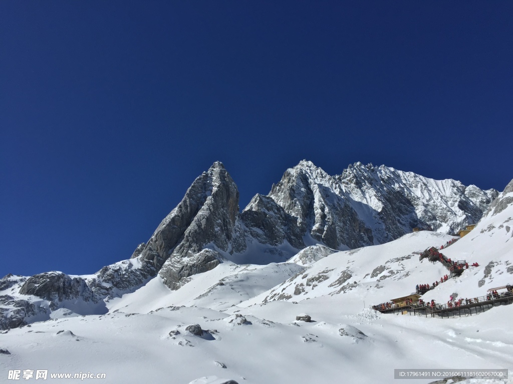 玉龙雪山