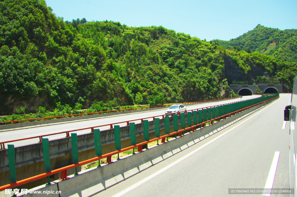 交通山水 马梁隧道