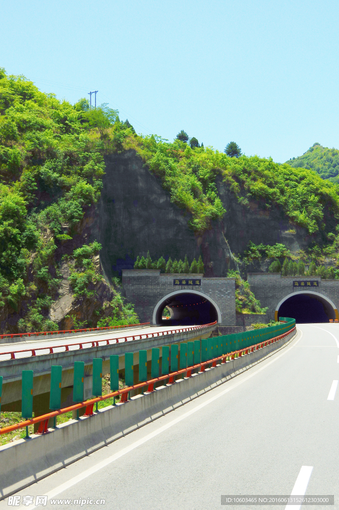 交通山水 马梁隧道