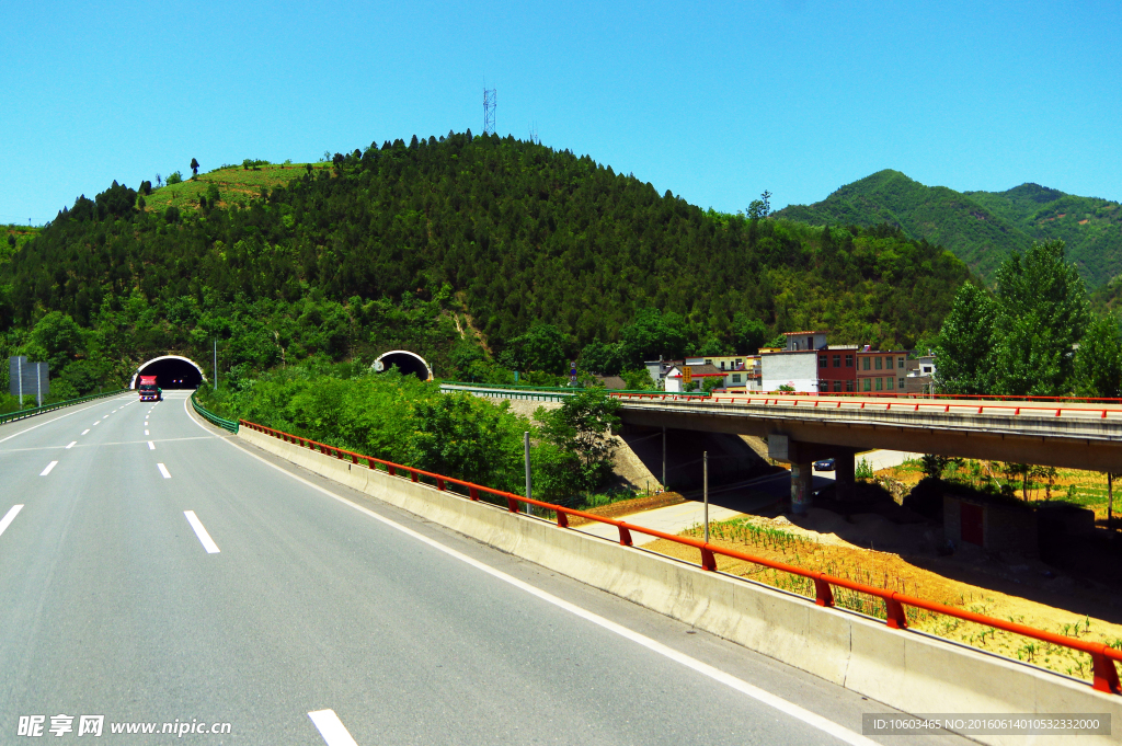 交通路桥 山水人家