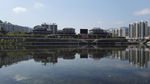 清澈江水