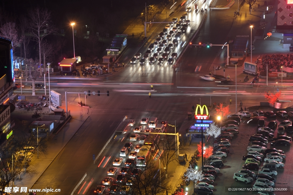 淄博公路车流夜景